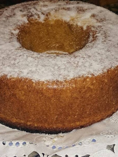 Una foto de Bizcocho tipo bundt con nueces de macadamia y canela