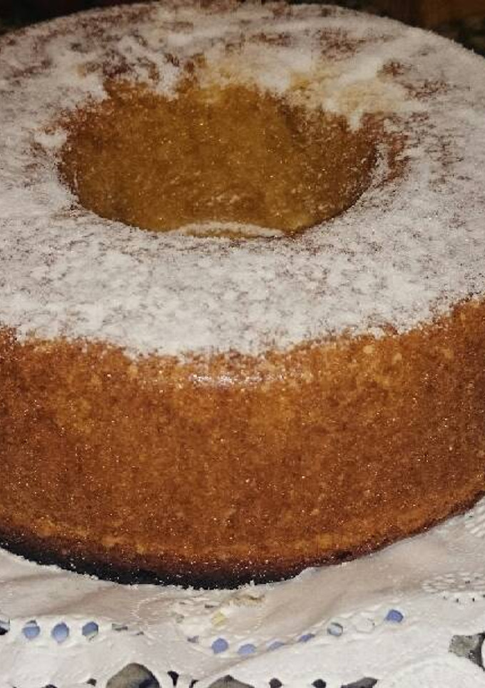 Una foto de Bizcocho tipo bundt con nueces de macadamia y canela