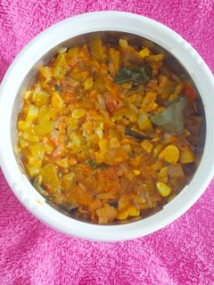 பீர்க்காயா கறி(பீர்க்கங்காய் கறி) (Peerkaayaa curry recipe in tamil) செய்முறை முக்கிய புகைப்படம்