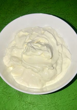 Una foto de Yogurt griego o firme casero - sin yogurtera