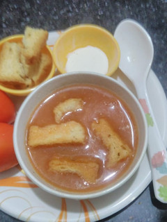 ટામેટા નો સૂપ (Tomato Soup Recipe in Gujarati) રેસીપી મુખ્ય ફોટો