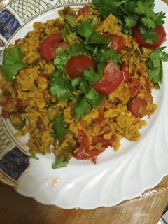 صورة لوصفة بيض بالطماطم والفلفل