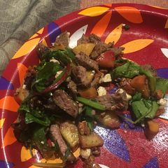 A picture of Steak & Nectarine Salad.
