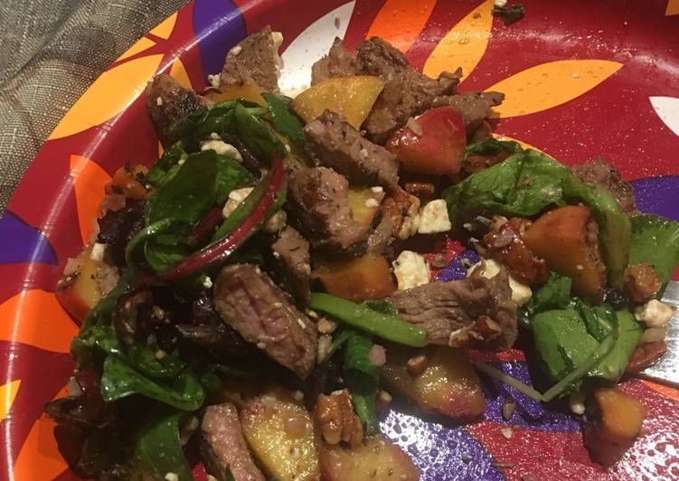 Simple Way to Make Speedy Steak &amp; Nectarine Salad