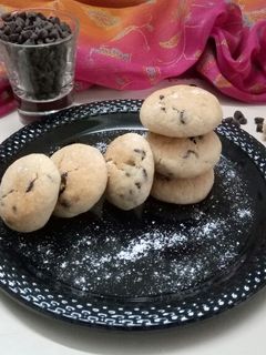 चॉकलेट चिप कुकीज़ (Chocolate chip cookies recipe in Hindi) रेसिपी मुख्य फोटो