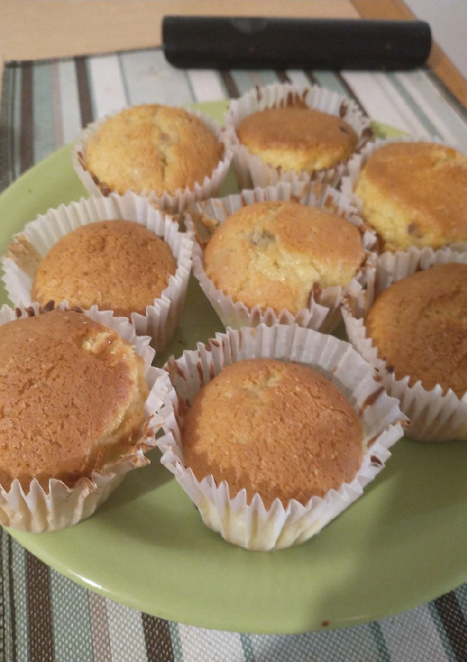 Una foto de 🧁Muffins básicos sin manteca. Económicos, esponjosos y ricos