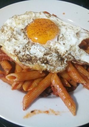 Una foto de Macarrones con chorizo y champiñón
