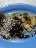 Huacales rancheros en salsa de zapote prieto y guarnición de milpa las Correa. Jalisco México