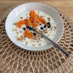 A picture of Plain Yoghurt.