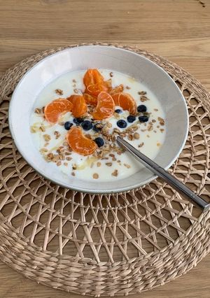 A picture of Plain Yoghurt.
