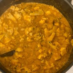 A picture of Aloo gobi curry.
