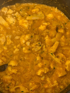 A picture of Aloo gobi curry.