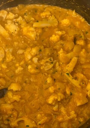 A picture of Aloo gobi curry.