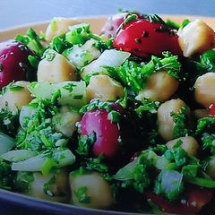 Chickpea tomato salad A picture of Chickpea tomato salad.