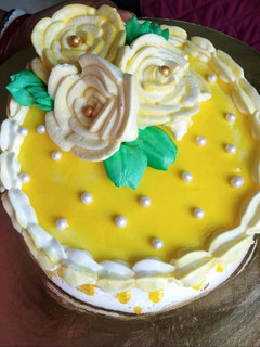 एगलेस पाइनएपल केक (eggless pineapple cake recipe in Hindi) रेसिपी मुख्य फोटो