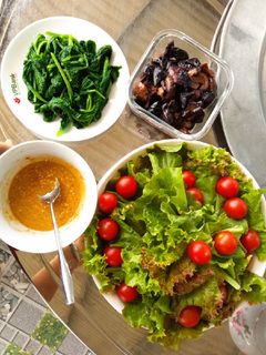 Hình của món Nước sốt salad mè rang.