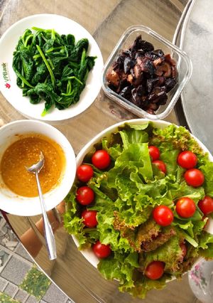 Hình của món Nước sốt salad mè rang.