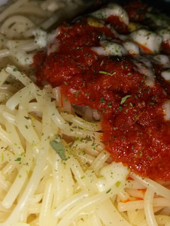 عکسی از دستور پاستا با سس گوجه فرنگی وپنیر