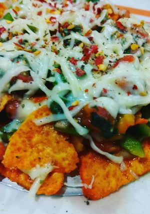 A picture of Cheesy nachos.