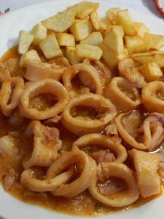 Una foto de Calamares Nizarda