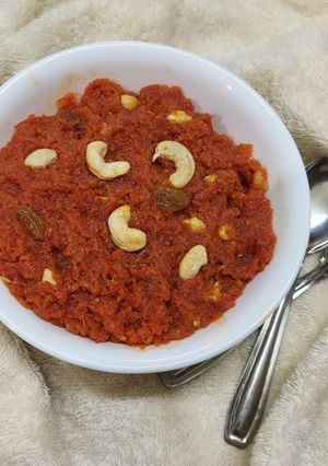 A picture of Instant Carrot or Gajar Halwa.