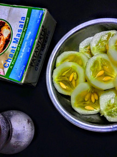 खीरा सलाद (Kheera salad recipe in hindi) रेसिपी मुख्य फोटो
