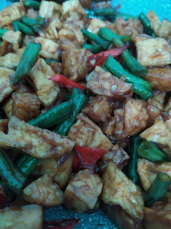 Cara Gampang Membikin Resep Tumis kacang panjang tahu tempe yang Bisa Manjain Lidah Anti Ribet, Uenak Banget