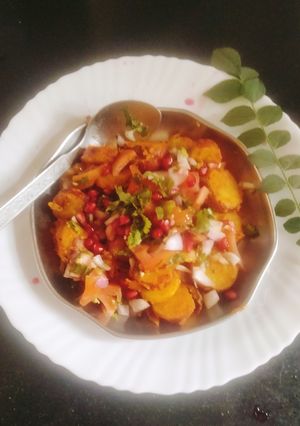 A picture of SWEET POTATO 🍠🍠 MASALA CHAAT.