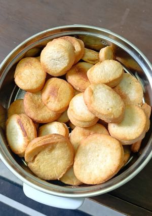 A picture of Meethi Tikiyan.