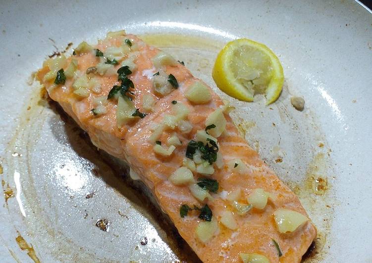 Resep Salmon panggang bawang putih yang nikmat