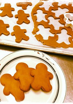 A picture of Ginger Bread Cookies.