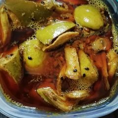 A picture of Mango pickle.