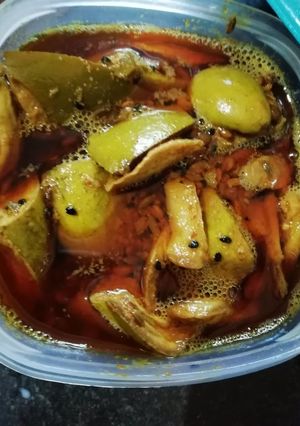 A picture of Mango pickle.