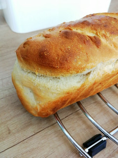 Elronthatatlan fehérkenyér 🍞 recept fotója