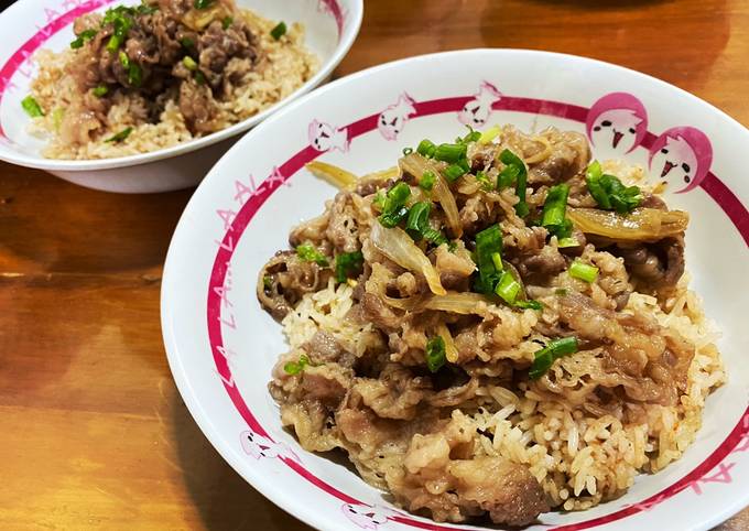 How to Prepare Quick Gyudon(Japanese beef bowl)