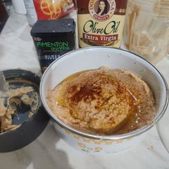 (חומוס,حُمُّص) Hummus A picture of (חומוס,حُمُّص) Hummus.