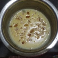 A picture of Custard pudding.