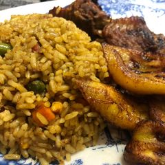 A picture of Nigerian fried rice.
