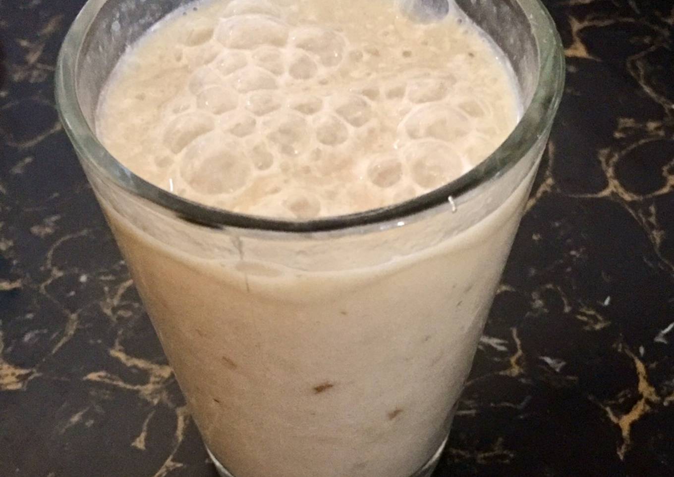 Banana Date shake