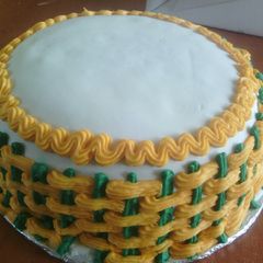 A picture of #baking challenge Basket weave vanilla.