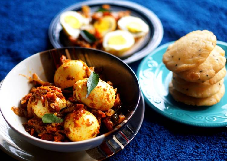 Easy Meal Ideas of Nadan Mutta roast / dry roast egg curry