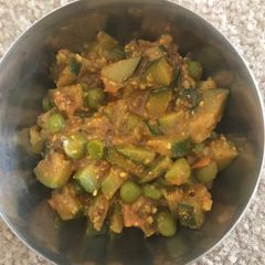 A picture of Zucchini curry.