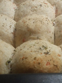Una foto de Pancitos de verduras (saborizados) rellenos de queso 😋