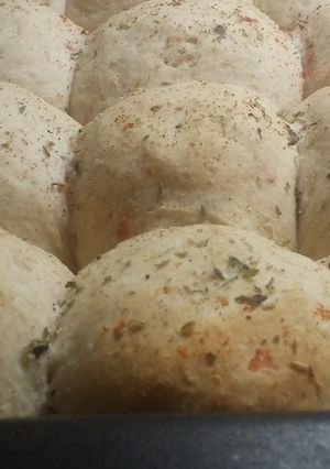 Una foto de Pancitos de verduras (saborizados) rellenos de queso 😋