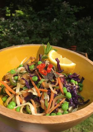 A picture of Pea and Courgetti noodles.