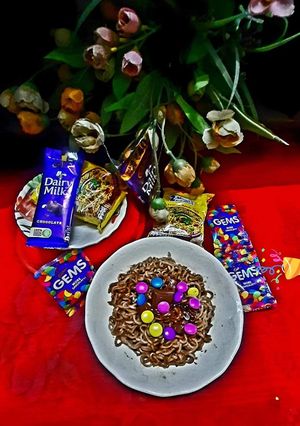 হট চকোলেট ম্যাগি(hot chocolate Maggi recipe in Bengali) রেসিপির প্রধান ছবি