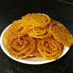 A picture of Instant jalebi.