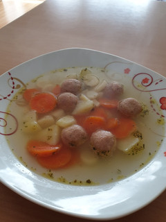 Májgombóc leves recept fotója