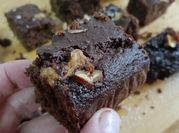 Una foto de brownie plátano maduro