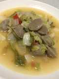 Slobor penthol (tumis sawi putih dan bakso)